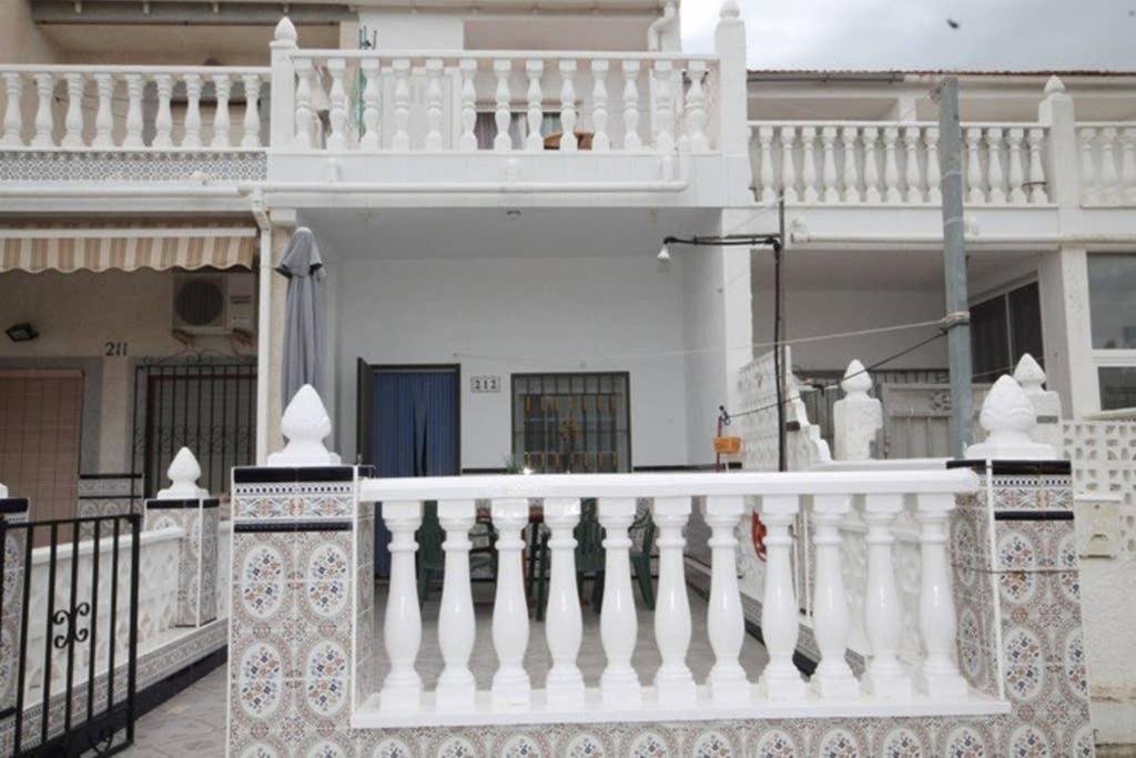 Bungalov U Ruzove Laguny Torrevieja Eksteriør billede